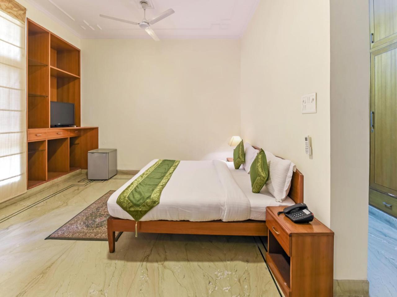 Treebo Trip The Nest Corporate Hotel Greater Noida Ngoại thất bức ảnh