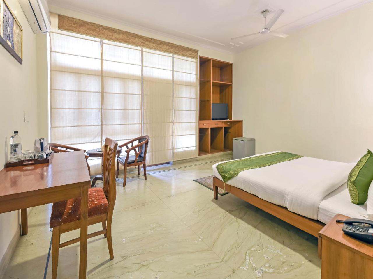 Treebo Trip The Nest Corporate Hotel Greater Noida Ngoại thất bức ảnh