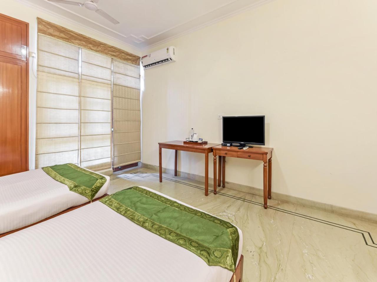 Treebo Trip The Nest Corporate Hotel Greater Noida Ngoại thất bức ảnh