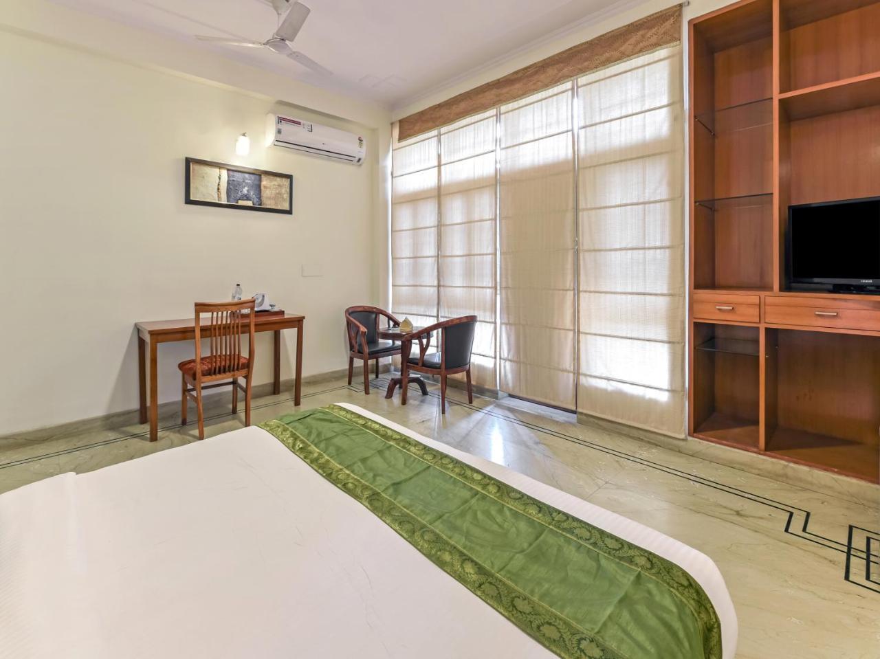 Treebo Trip The Nest Corporate Hotel Greater Noida Ngoại thất bức ảnh